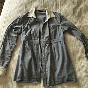 A Pea in the Pod button down maternity shirt